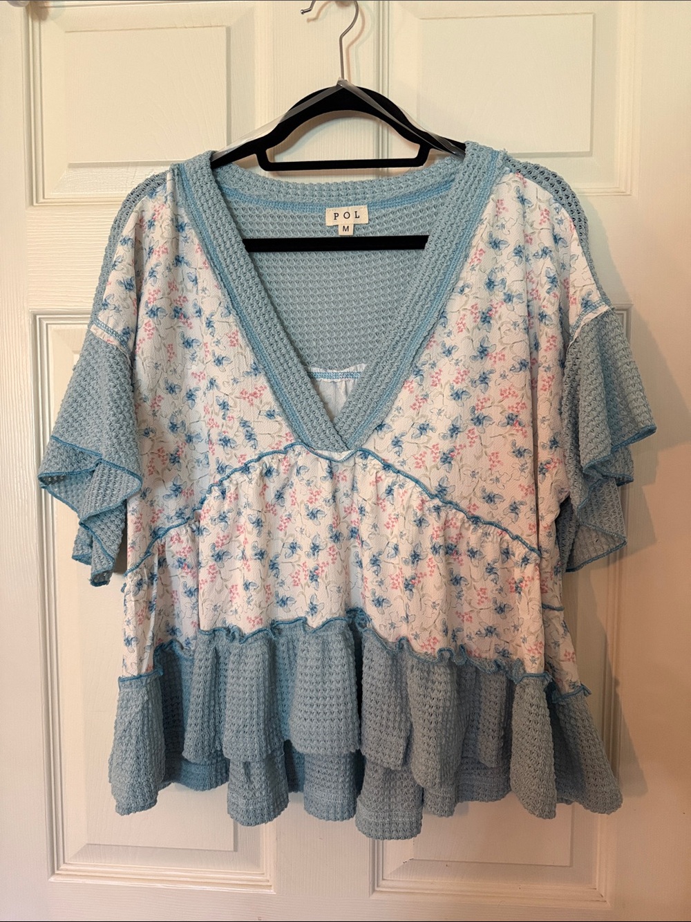 POL Oversized Boho Floral V-Neck Ruffle Tunic - New Without Tags